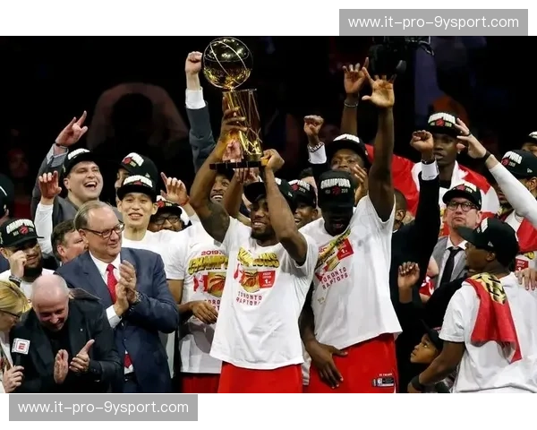 烈焰与金光:火箭与勇士恩怨情仇,NBA赛场上的永恒传奇 烈焰与金光:火箭与勇士恩怨情仇,NBA赛场上的永恒传奇